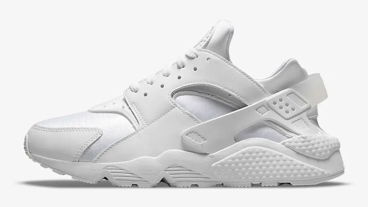 This Month's Most Popular Nike Sneakers Are All Available Right Here!