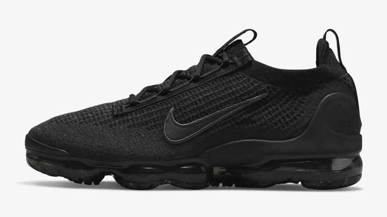 This Month's Most Popular Nike Sneakers Are All Available Right Here!
