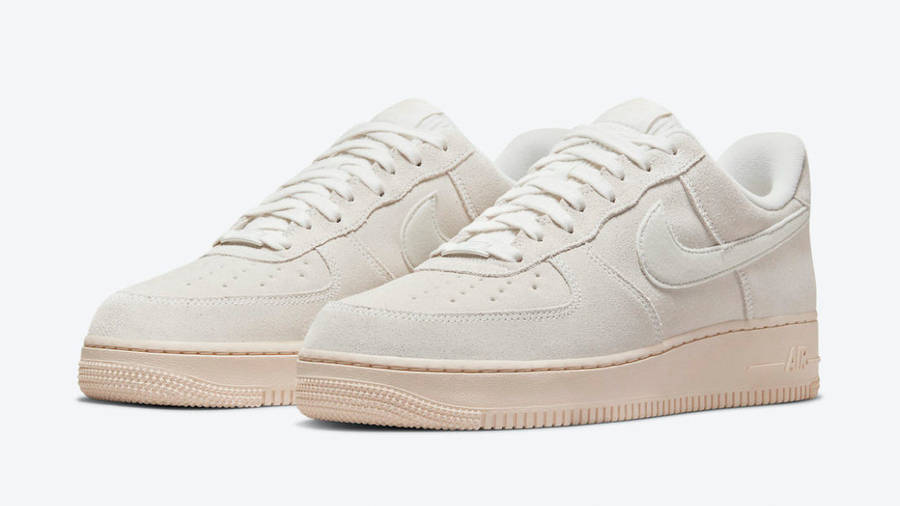 Nike Air Force 1 Low Summit White Suede Front