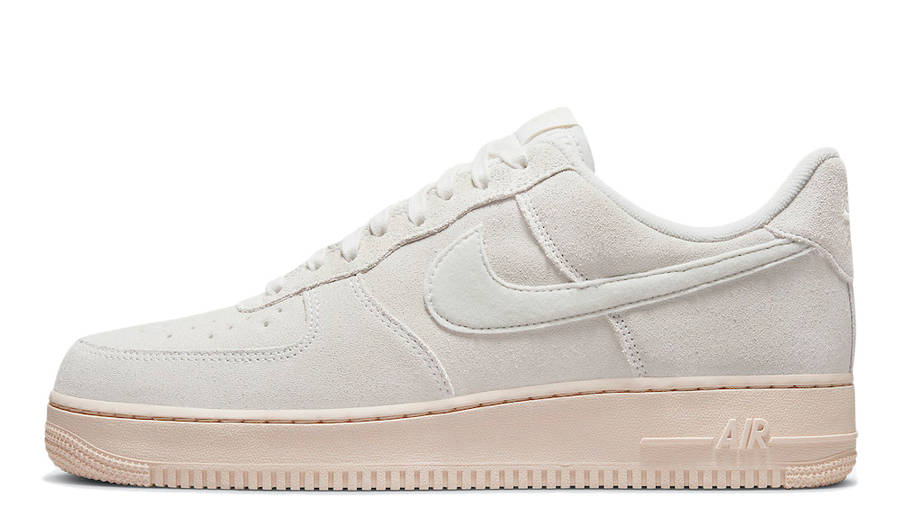 Nike Air Force 1 Low Summit White Suede