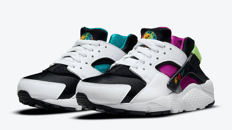 Nike Air Huarache GS Peace Love Swoosh DM8156-100 front