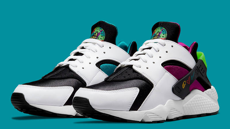 nike huarache peace love