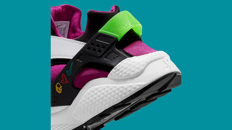 Nike Air Huarache Peace Love Basketball DM8152-100 heel