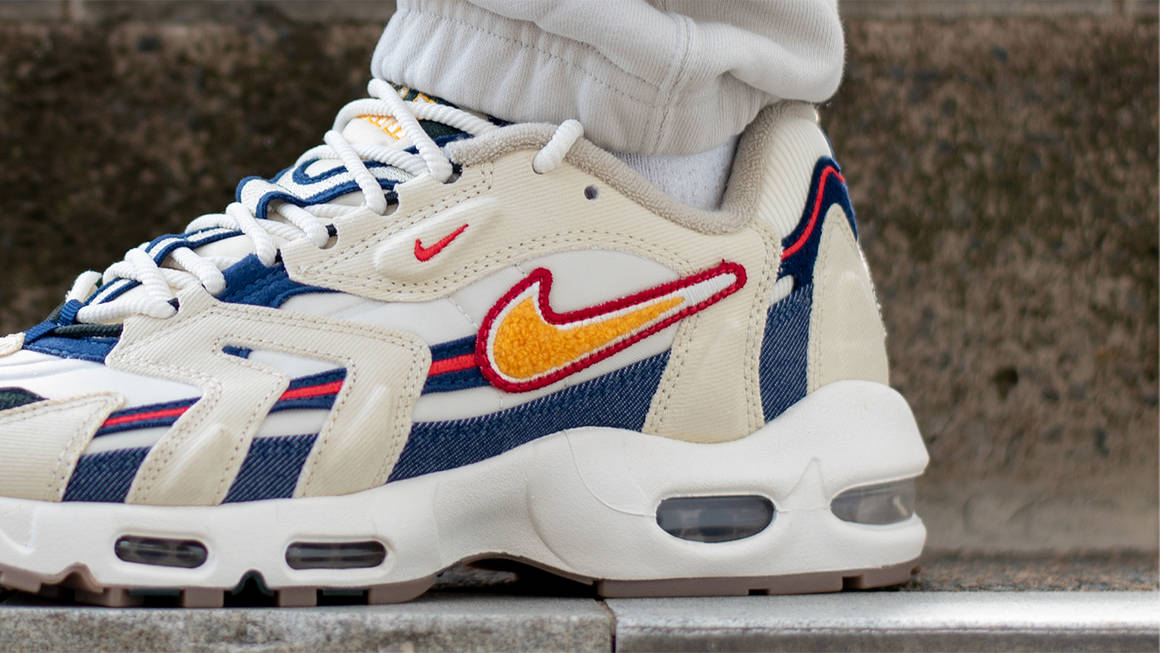 The 10 Best Nike Sneakers From The '90s 