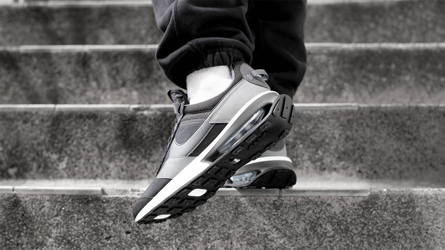 nike air max pre day outfit