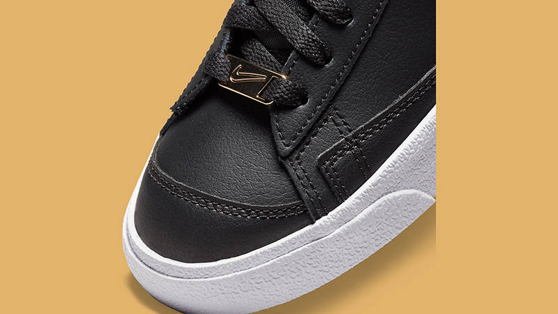Nike Blazer Mid 77 Metallic Swoosh Black