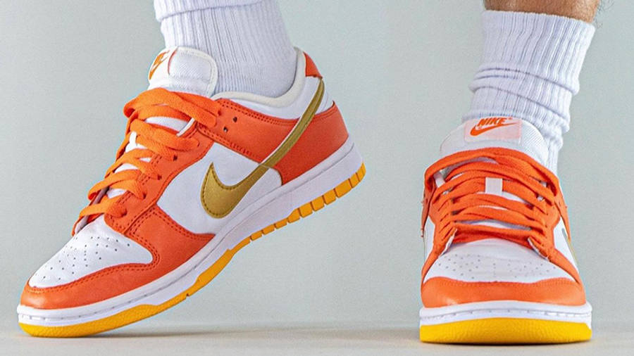 golden orange dunk low