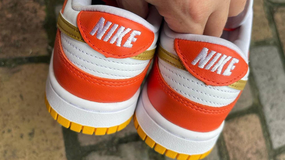 Image via teddyssole nike dunk low orange 4