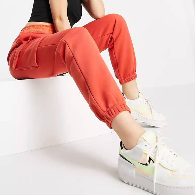 Nike Loose Fit Fleece Cargo Pants