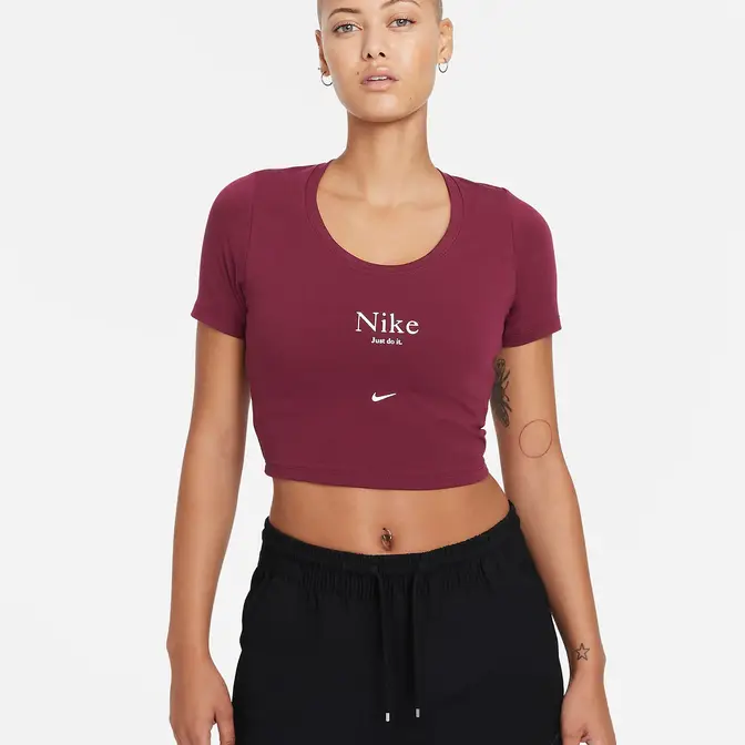 Just do it nike crop sales top