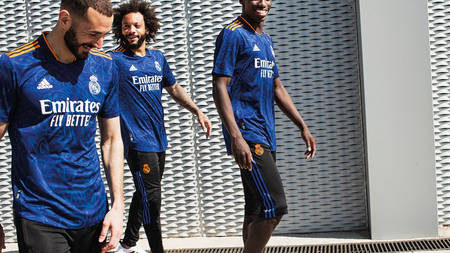 adidas x Real Madrid Set Their Sights on Victory With This 2021/22 Away Kit adidas x Real Madrid Set Their Sights on Victory With This 2021/22 Away Kit