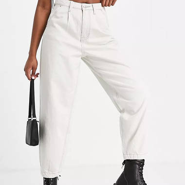 Signature 8 Pleated Front Mom Jeans