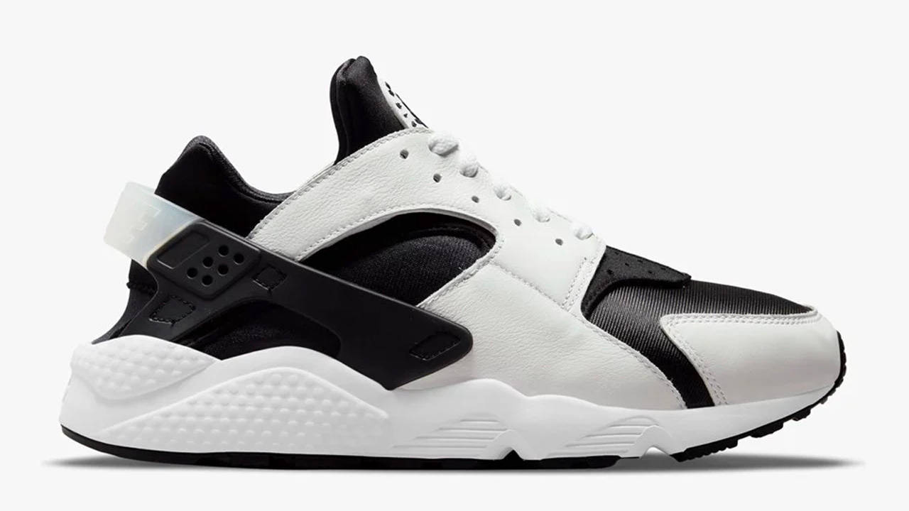 The Sneakersnstuff Sale Is One of the Hottest We've Seen in a While!