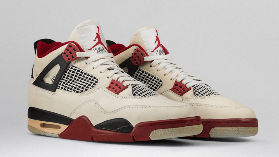 different color jordan 4s