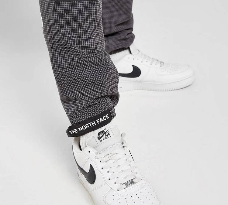 The North Face Mountain Athletics Woven 