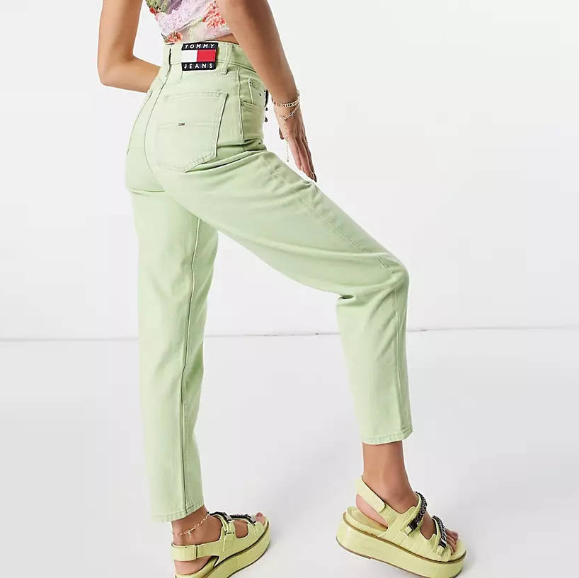 Tommy Jeans Mom Jeans