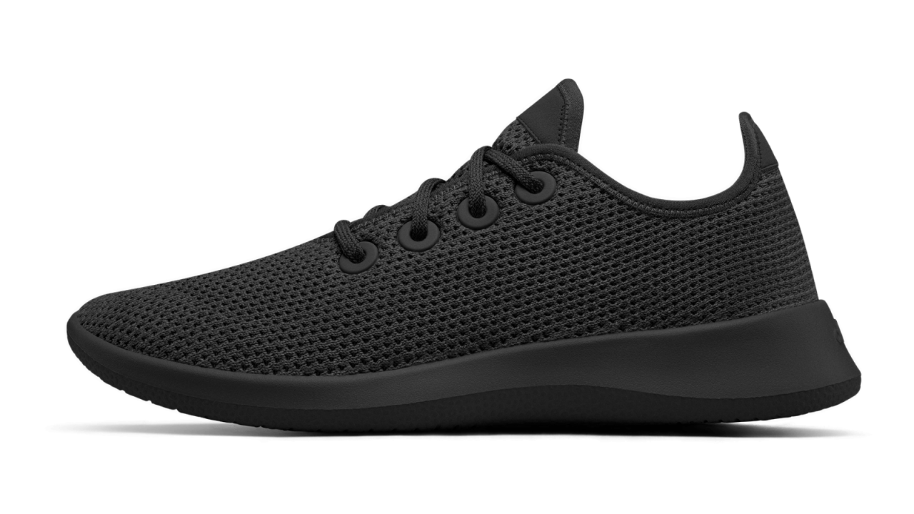 Tree Runner – Jet Black (Black Sole)
