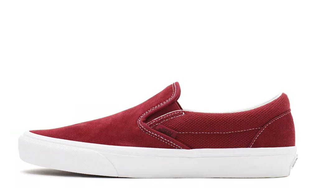 Vans classic slip on on sale red