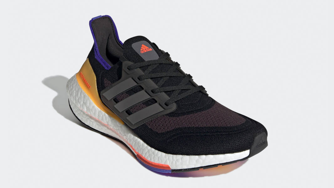 adidas Ultra Boost 21 Black Night Metallic Front
