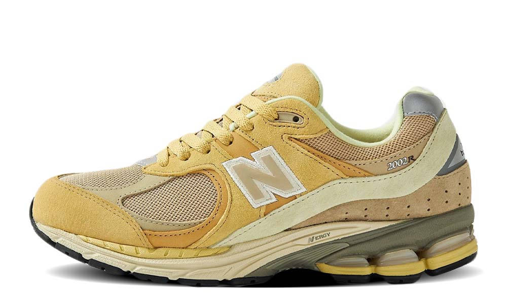 AURALEE x New Balance 2002R Sand