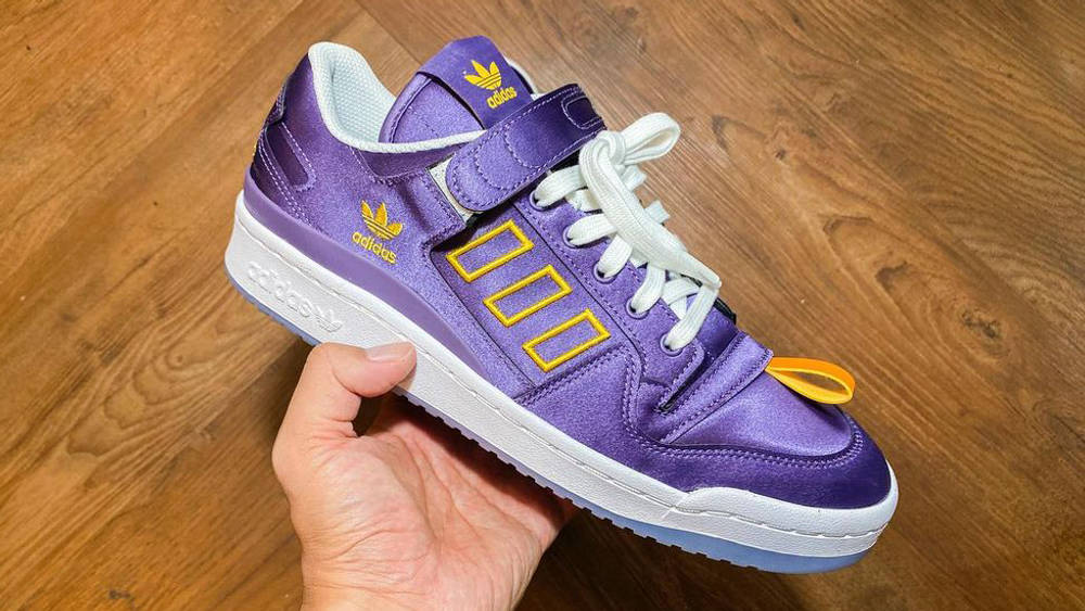 An In-Hand Look at the Kasina x adidas Forum Low