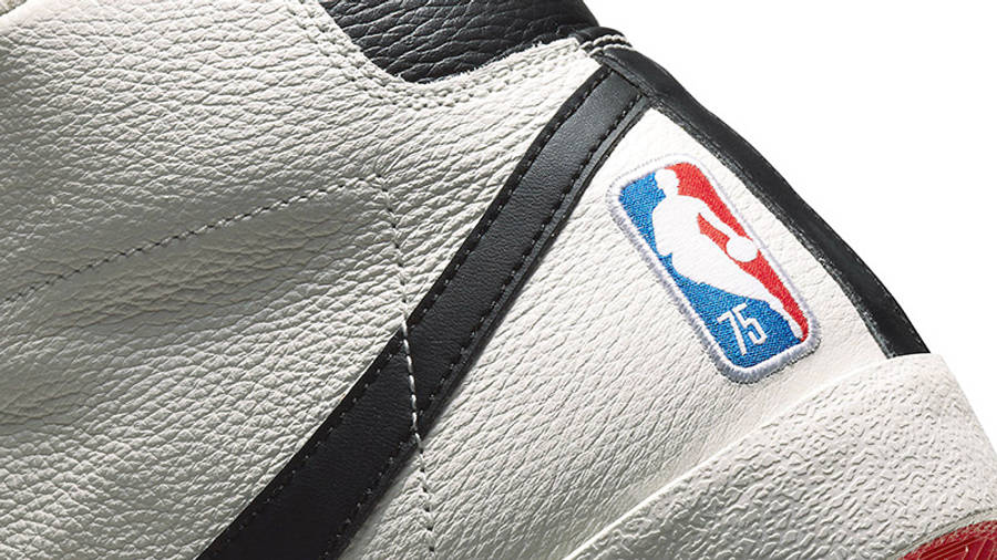 NBA x Nike Blazer Mid Trail Blazers DD8025-101 Detail 2