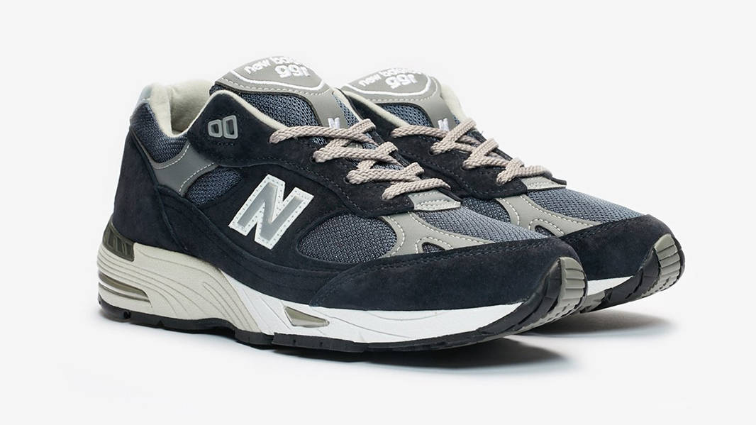 New Balance 991 Made in the UK Navy Silver