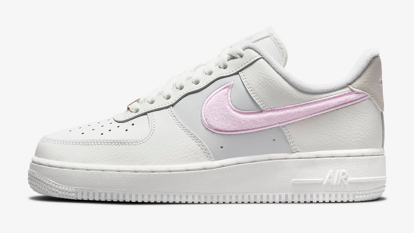 Nike Air Force 1 White Regal Pink