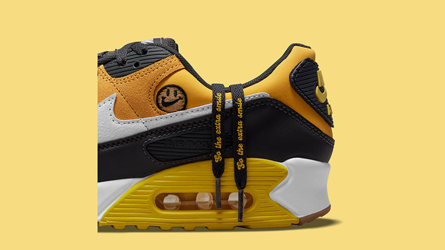 Nike Air Max 90 Go The Extra Smile DO5848-700 Detail