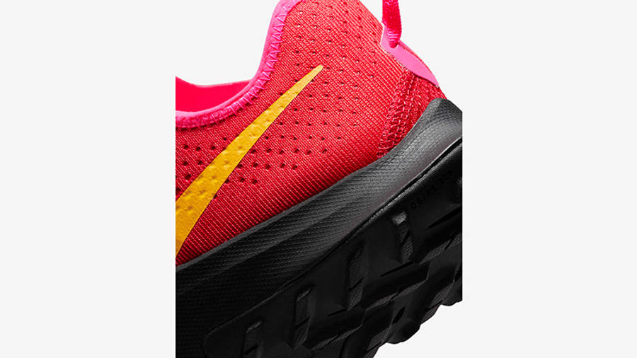 Nike Air Zoom Terra Kiger 7 University Red DM3272-600 Detail 2