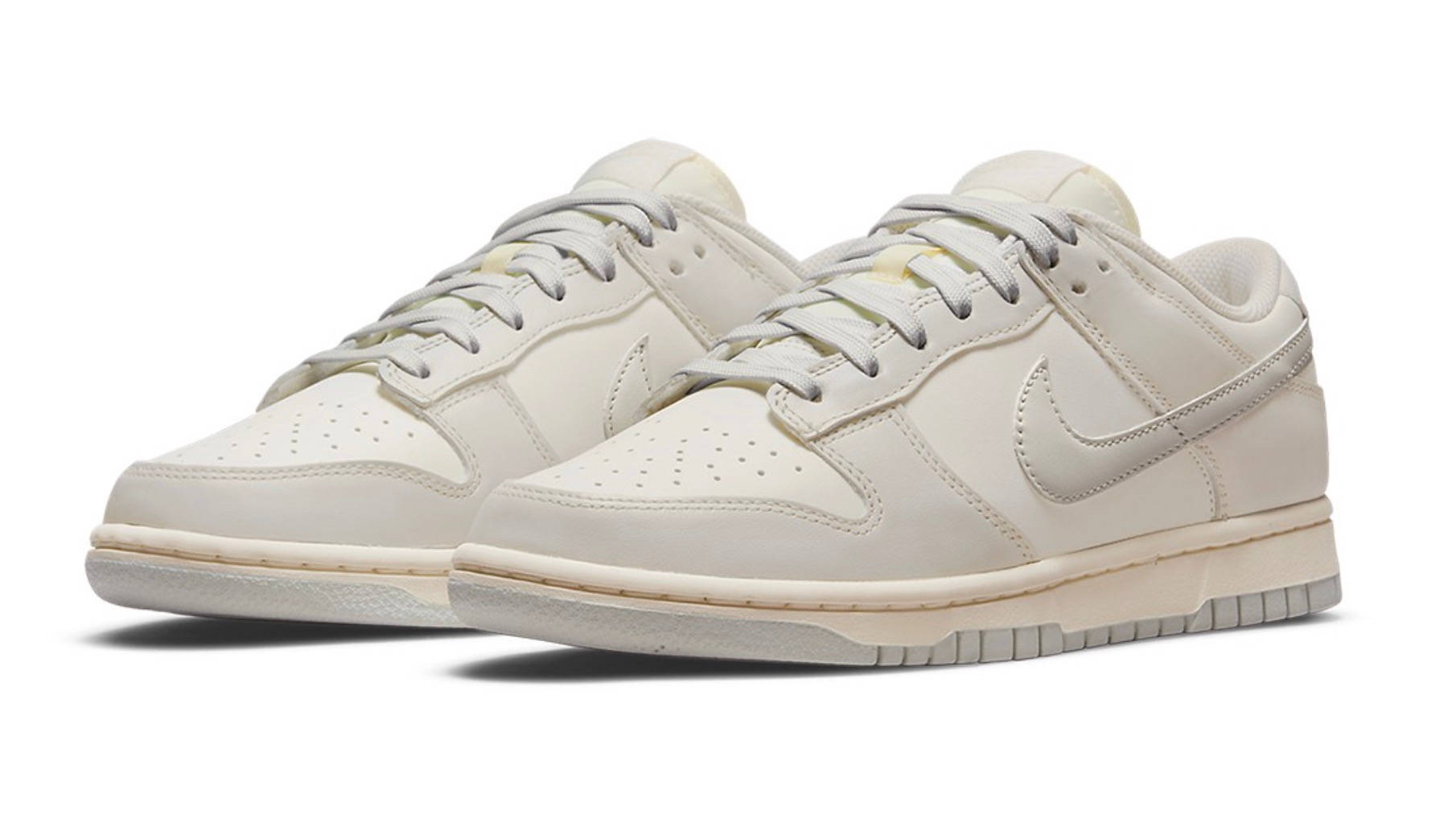 Nike Dunk Low Light Bone 1