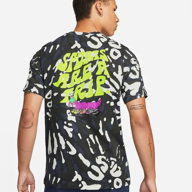 Nike colorful online shirt