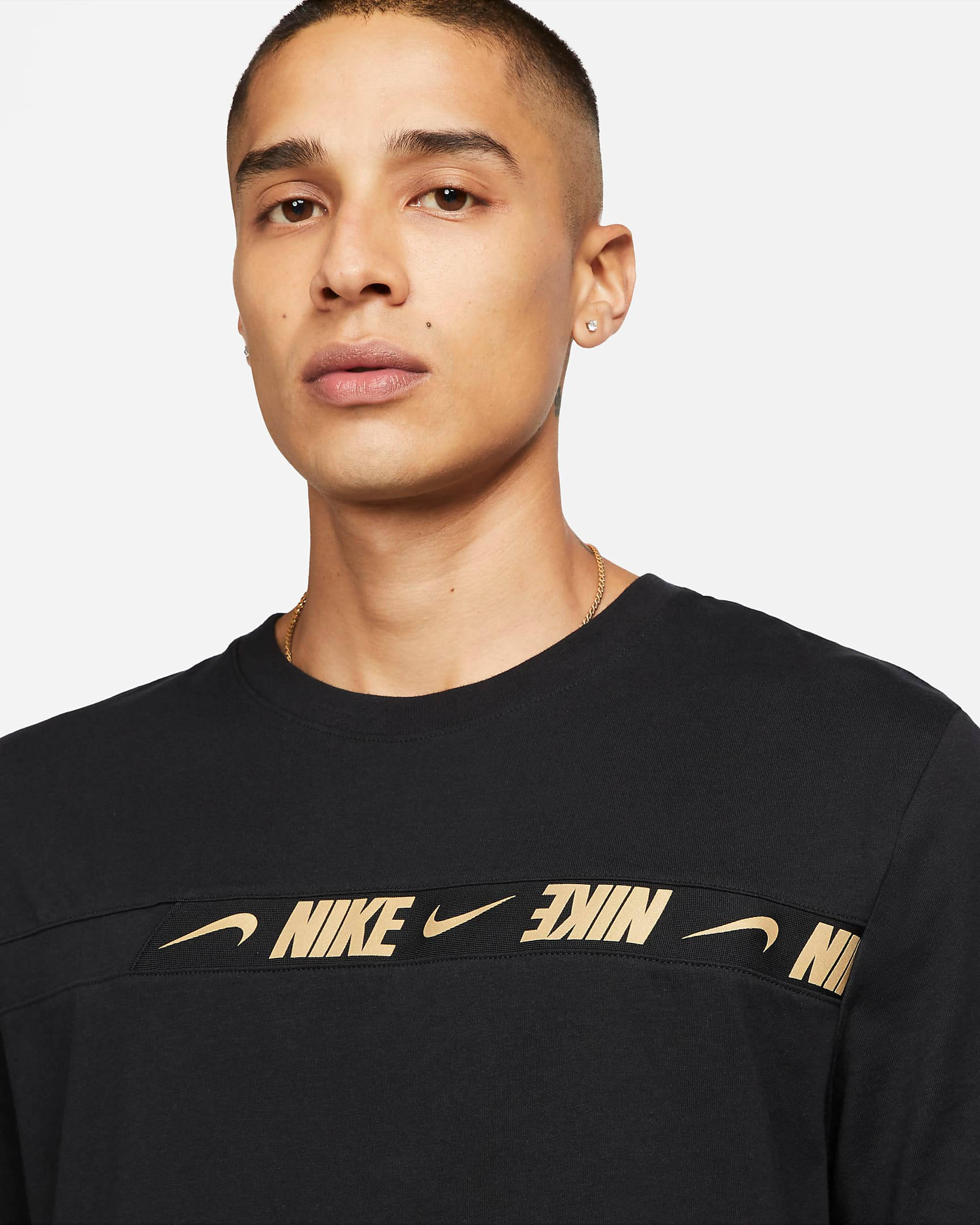 nike sportswear tee tape