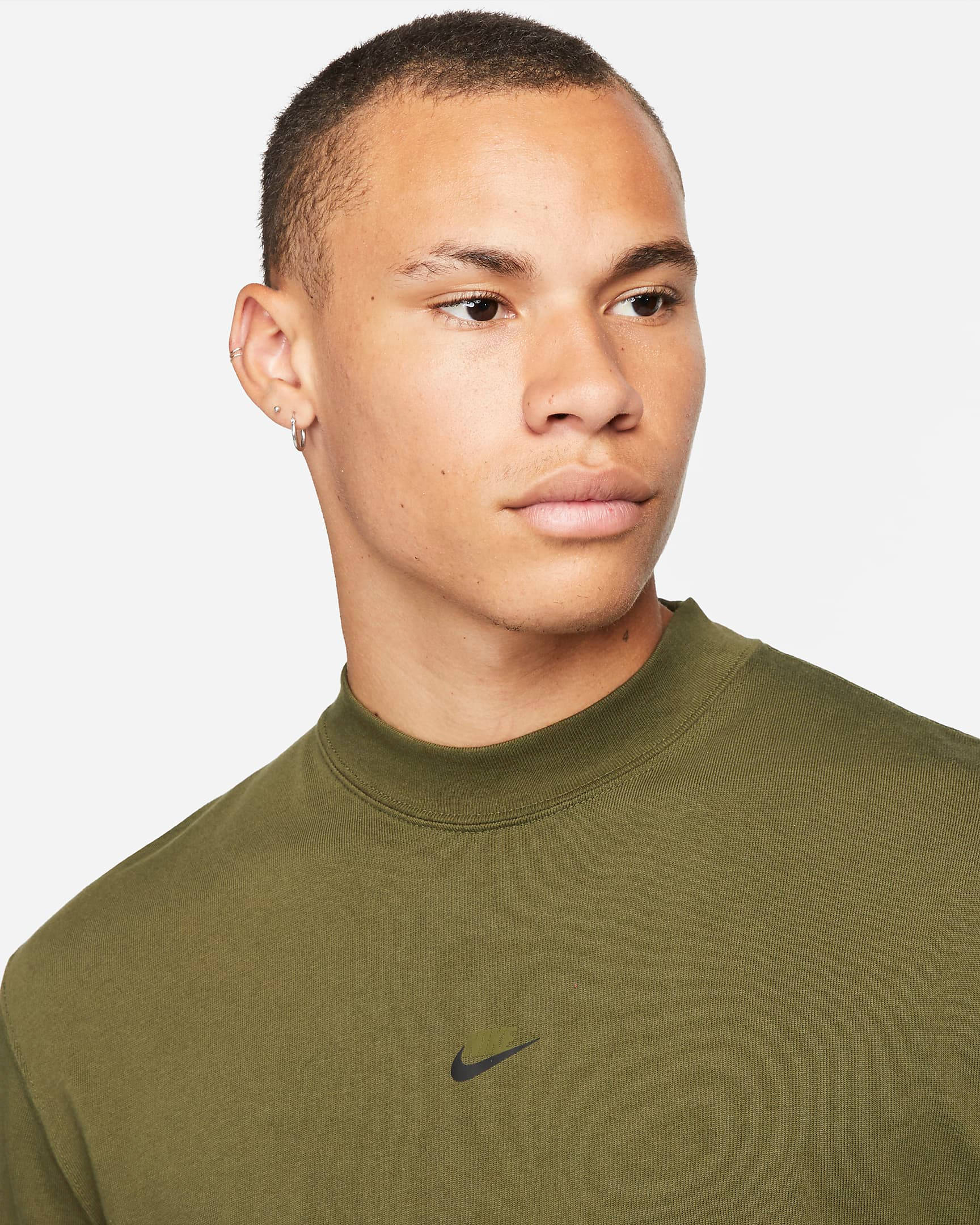 nike essential mock neck