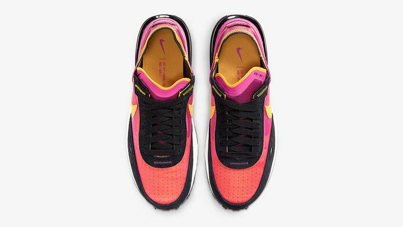 waffle one active fuchsia on feet