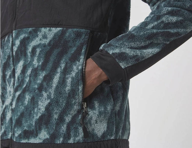 The North Face Print Denali 2 Jacket Black Detail 3