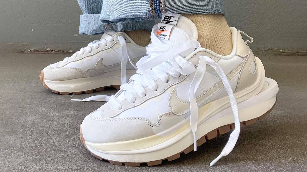 Sacai Nike Vaporwaffle White - スニーカー