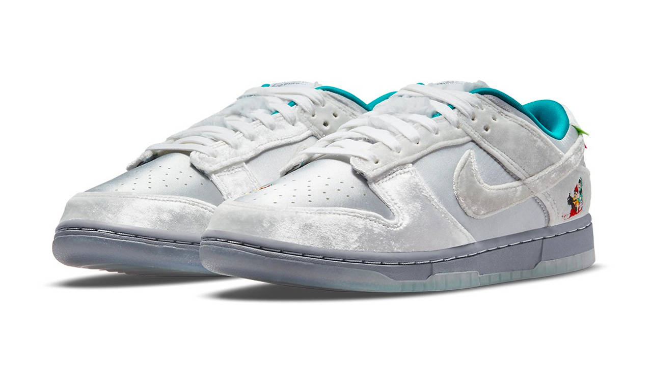This Nike Dunk Low Is Full of Winter Wonderland-Inspired Details