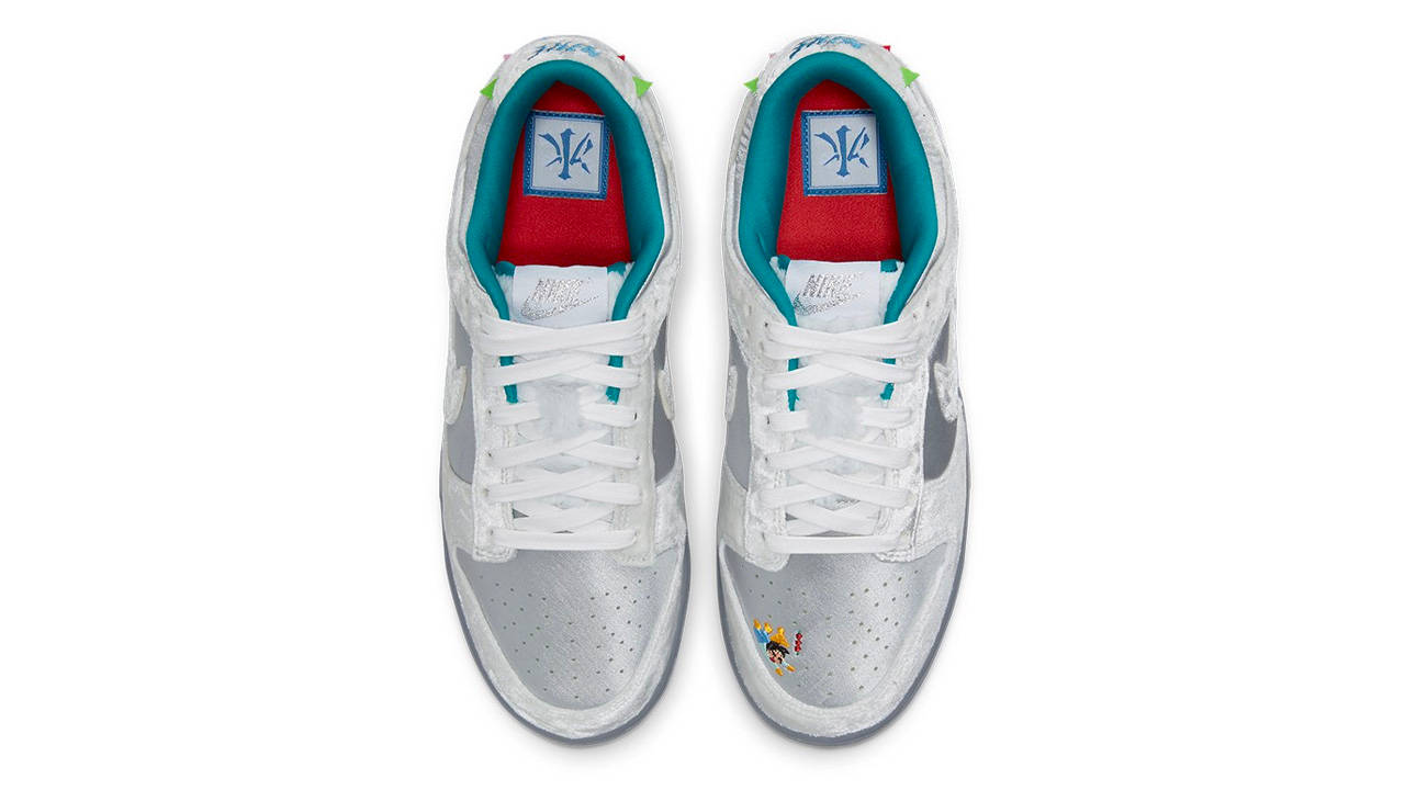 This Nike Dunk Low Is Full of Winter Wonderland-Inspired Details