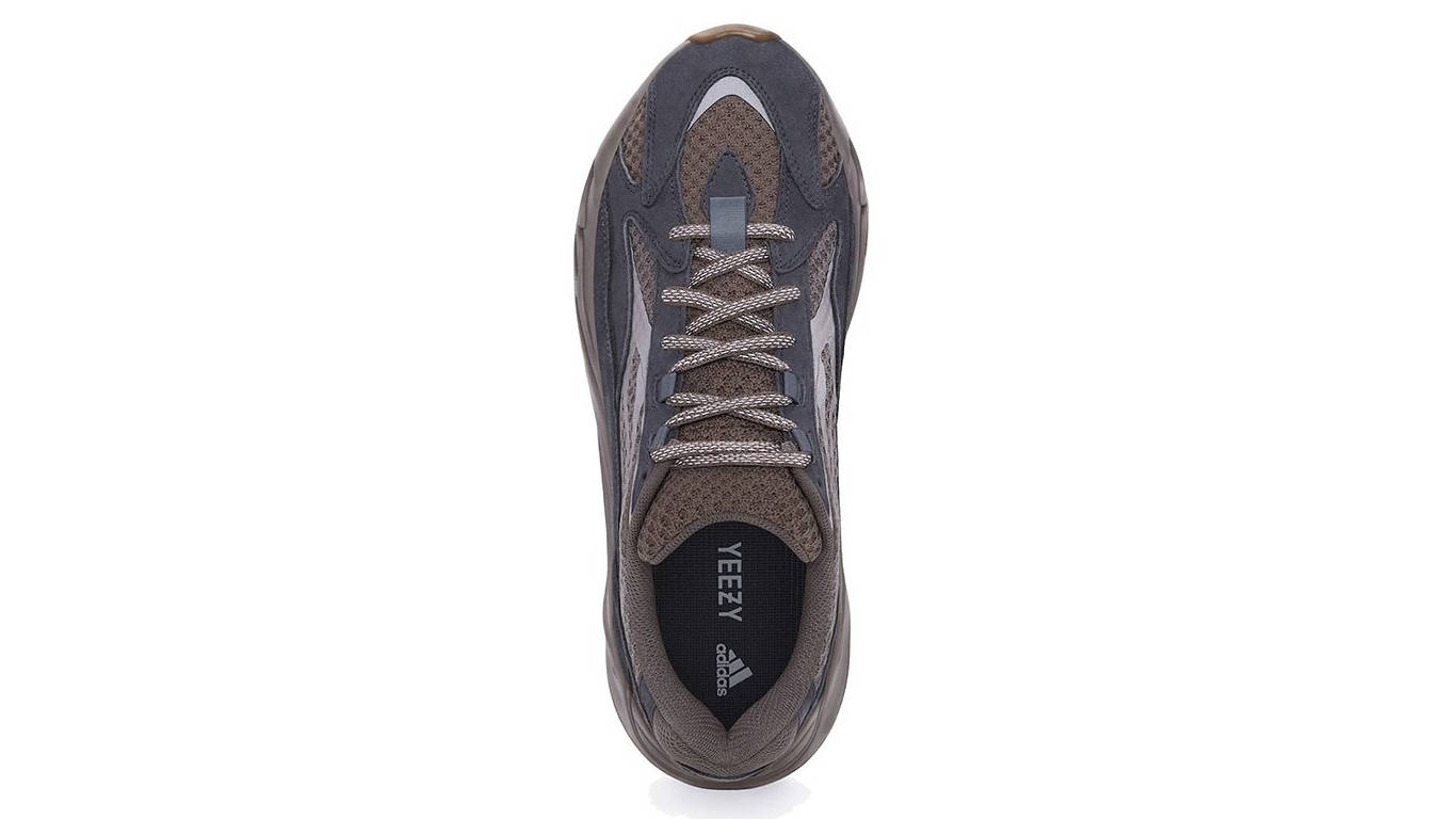 Official Look at the Yeezy Boost 700 V2 "Mauve"