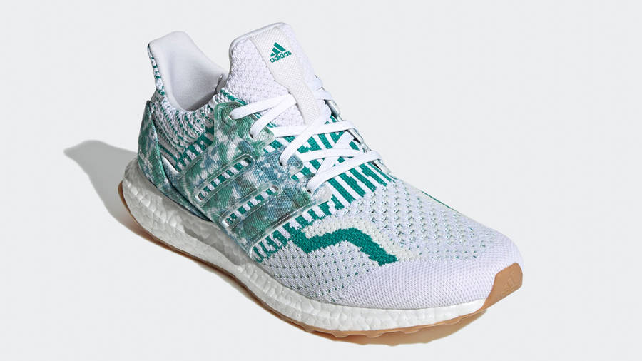 adidas Ultra Boost 5.0 DNA Cloud White Green Front