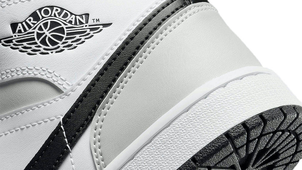 Air Jordan 1 Mid Light Smoke Grey 1