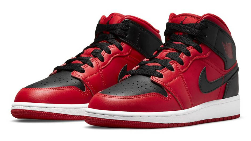 Air Jordan 1 Mid Reverse Bred 554724-660 Side
