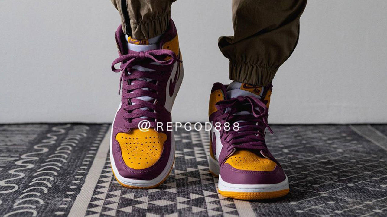 Air Jordan 1 High OG "Brotherhood"