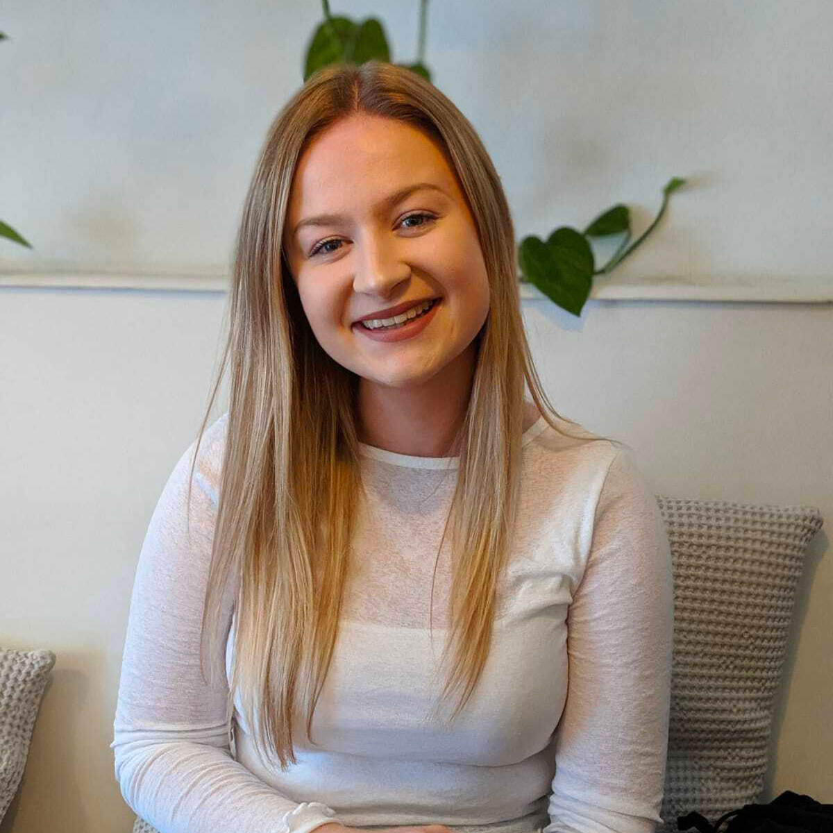 Chloe Thomas - Digital Marketing Executive