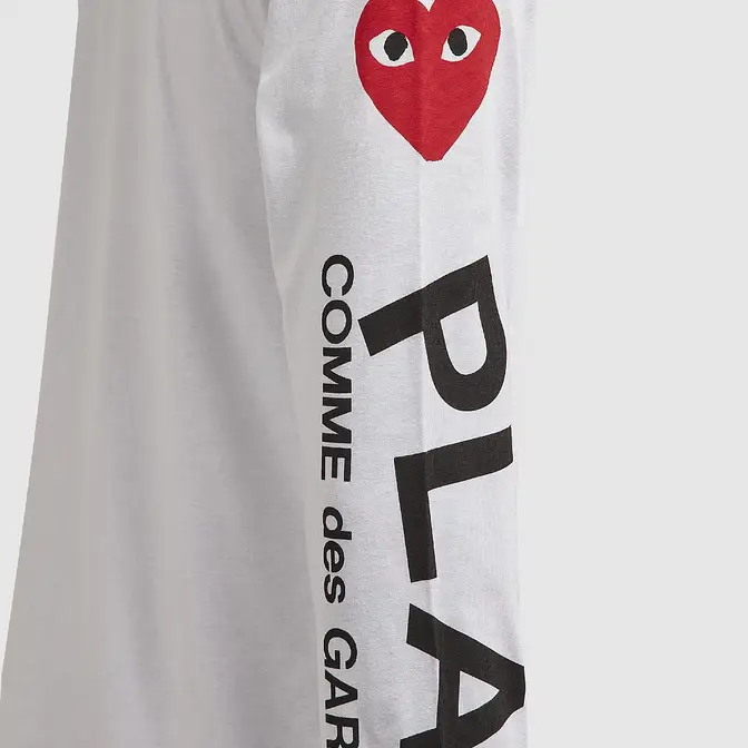 COMME des GARCONS Play Multi Heart Graphic Long Sleeve T-Shirt P1T262 Detail