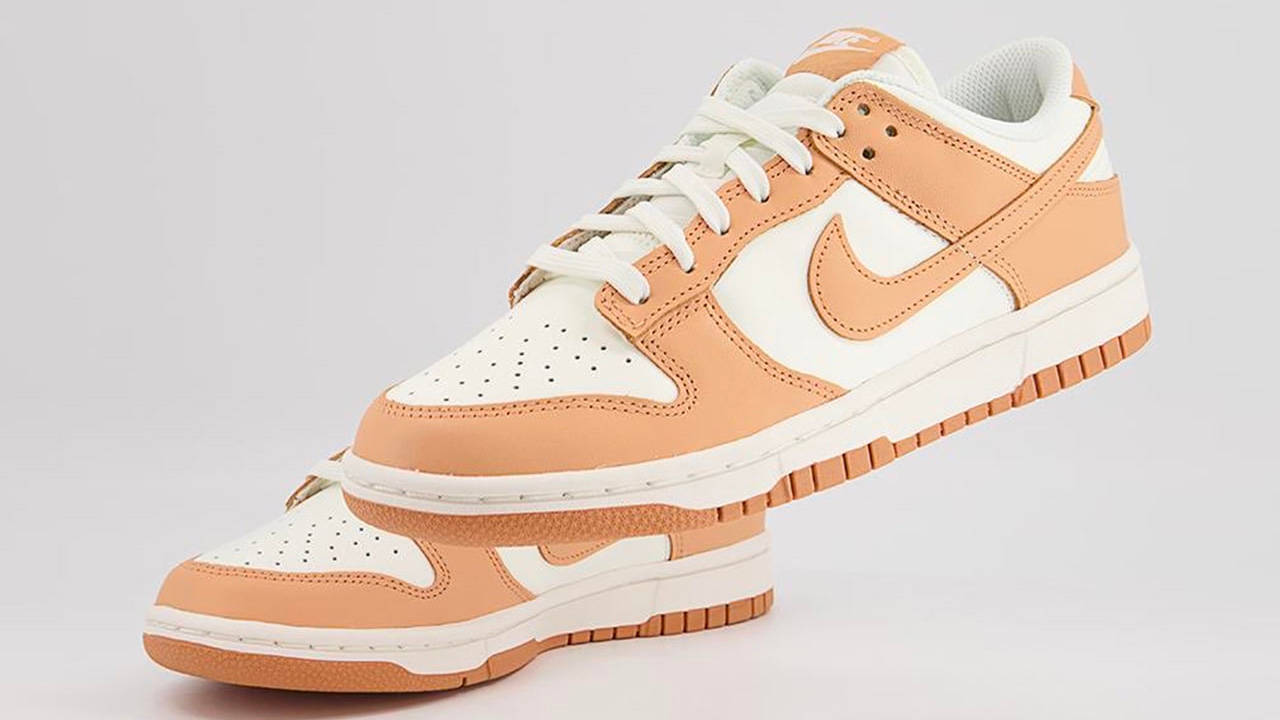 Nike Dunk Low "Harvest Moon"