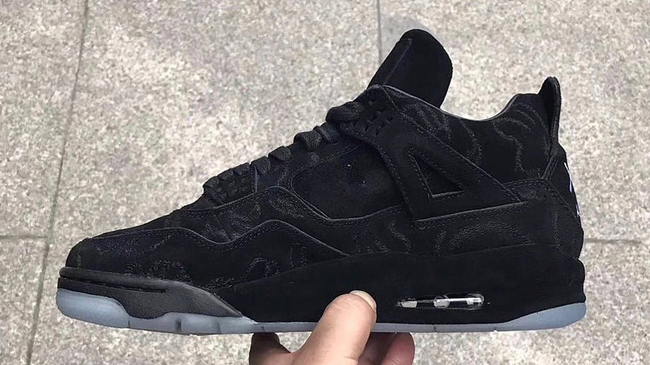 KAWS x Air Jordan 4 "Looksee"