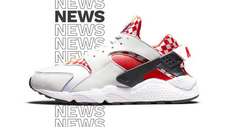 You'll Never Walk Alone With the Nike Air Huarache "Liverpool" You'll Never Walk Alone With the Nike Air Huarache "Liverpool"