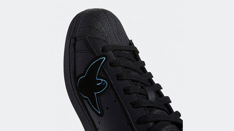 Mark Gonzales x adidas Superstar ADV Shmoo GX1488 toebox
